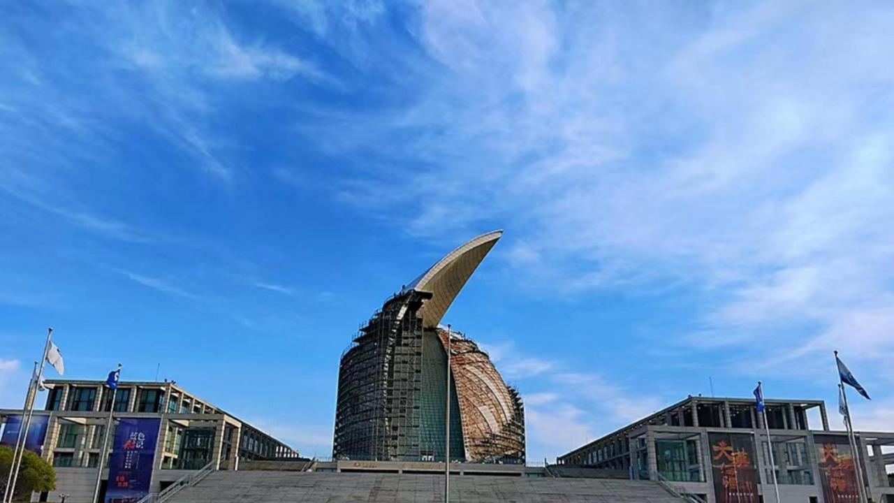 Holiday Inn Shanghai Dishui Lake By Ihg Nanhui Luaran gambar
